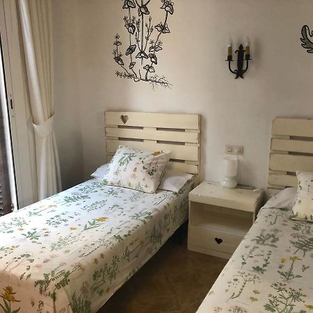 Hostal Parellades シッチェス エクステリア 写真